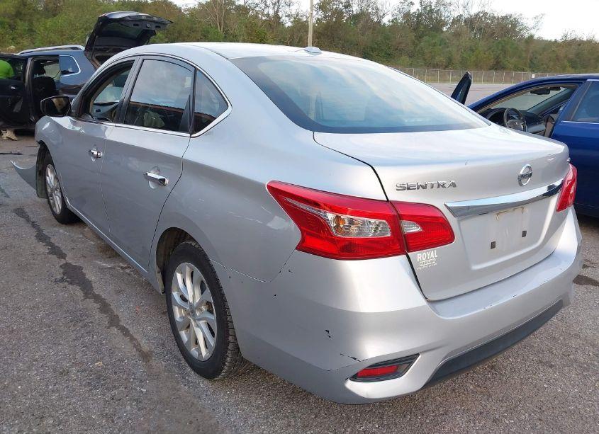 Photo 3 of 2019 Nissan Sentra SV (VIN 3N1AB7AP3KY401783)