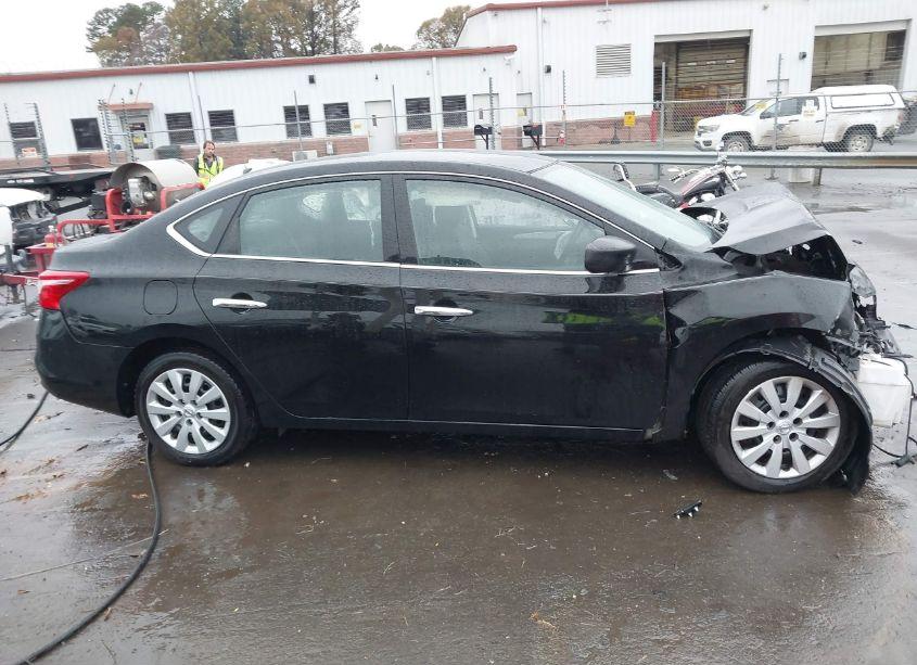 Photo 13 of 2019 Nissan Sentra S (VIN 3N1AB7AP3KY401962)