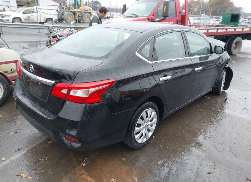 Photo 4 of 2019 Nissan Sentra S (VIN 3N1AB7AP3KY401962)