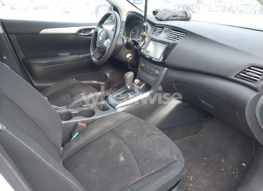 Photo 5 of 2019 Nissan Sentra S (VIN 3N1AB7AP3KY409172)