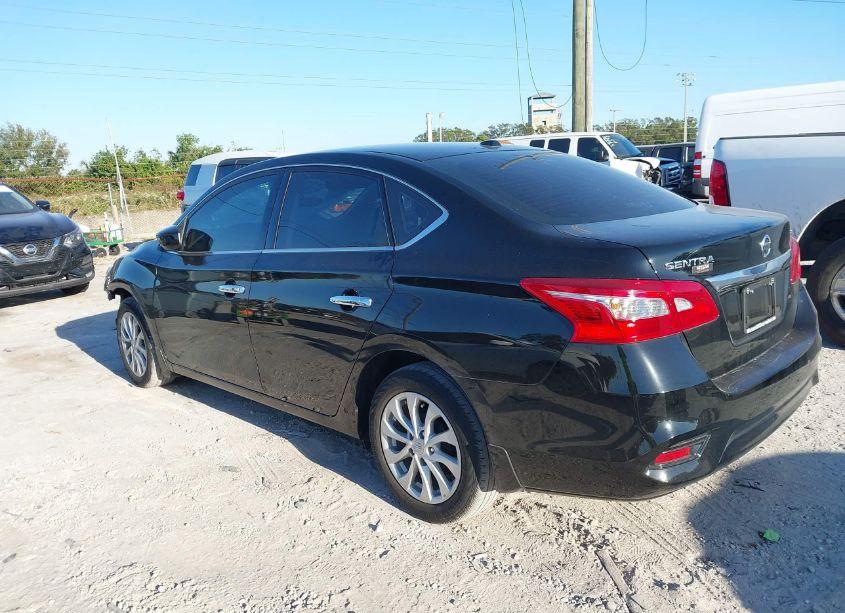 Photo 3 of 2019 Nissan Sentra SV (VIN 3N1AB7AP3KY417000)