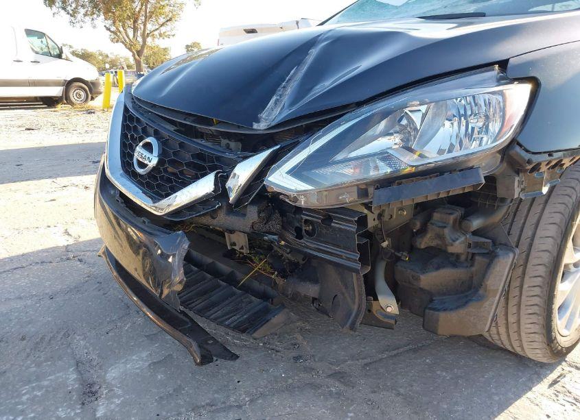 Photo 6 of 2019 Nissan Sentra SV (VIN 3N1AB7AP3KY417000)