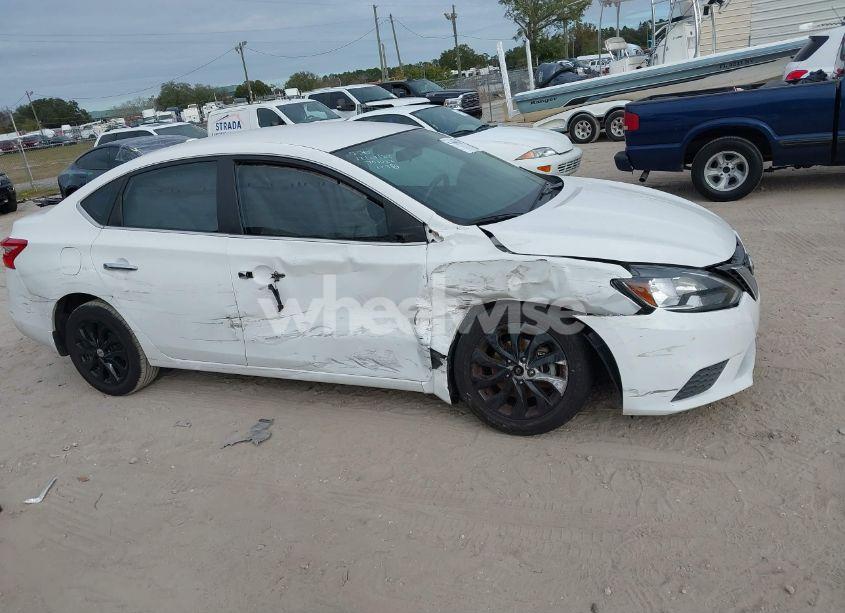 Photo 13 of 2019 Nissan Sentra SV (VIN 3N1AB7AP3KY422410)