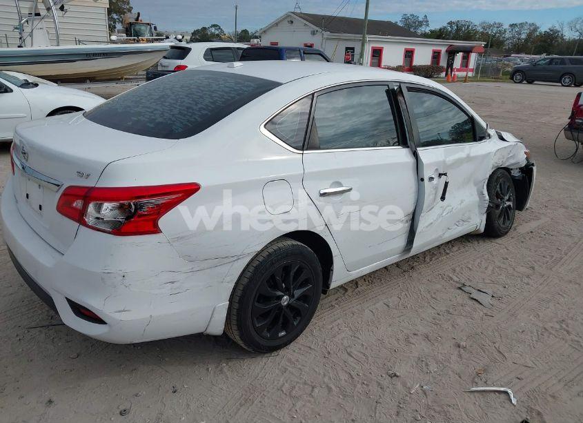 Photo 4 of 2019 Nissan Sentra SV (VIN 3N1AB7AP3KY422410)