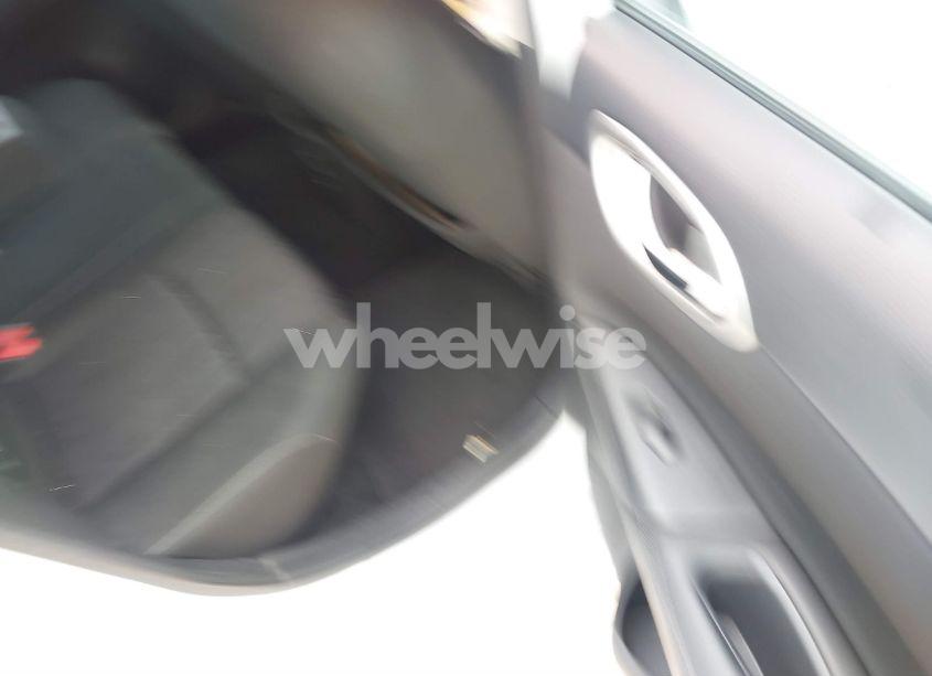 Photo 8 of 2019 Nissan Sentra SV (VIN 3N1AB7AP3KY422410)