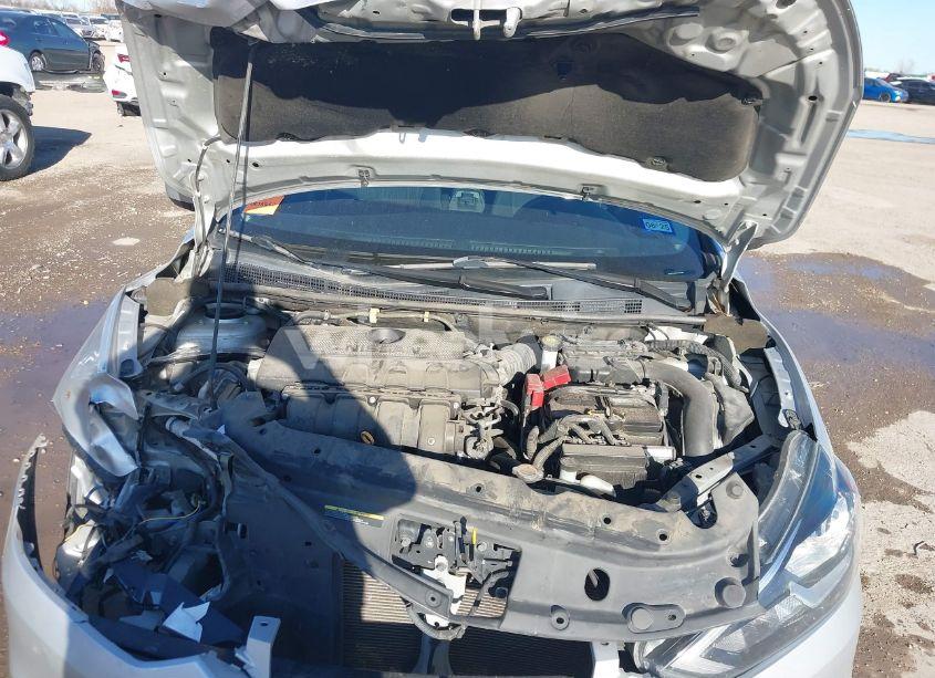 Photo 10 of 2019 Nissan Sentra SV (VIN 3N1AB7AP3KY424268)