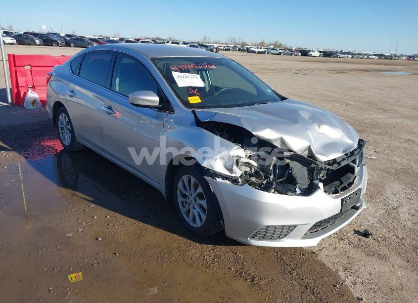 Photo 6 of 2019 Nissan Sentra SV (VIN 3N1AB7AP3KY424268)