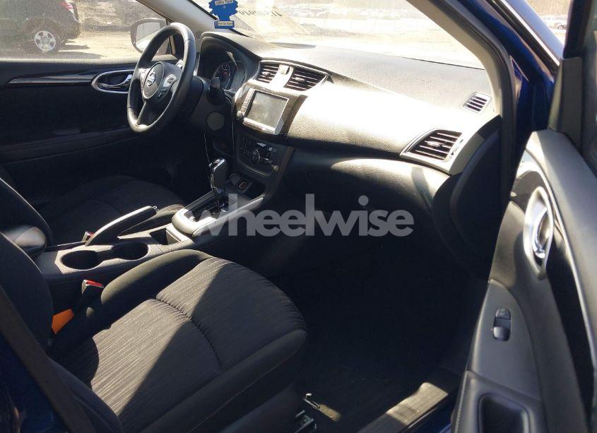 Photo 5 of 2019 Nissan Sentra SV (VIN 3N1AB7AP3KY438168)