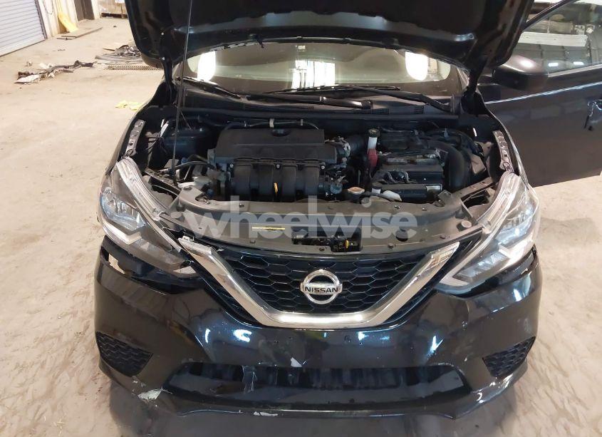 Photo 10 of 2019 Nissan Sentra SV (VIN 3N1AB7AP3KY450661)