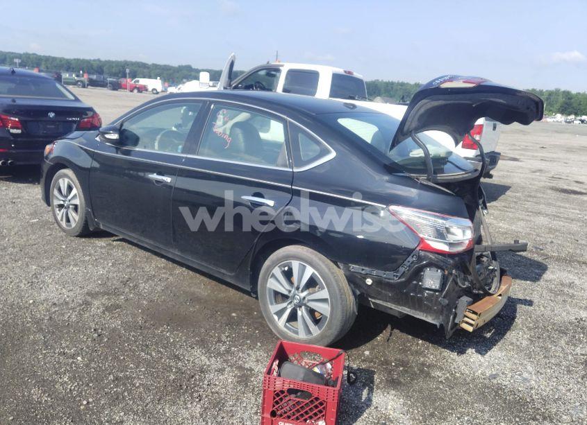 Photo 3 of 2019 Nissan Sentra SL (VIN 3N1AB7AP3KY456637)