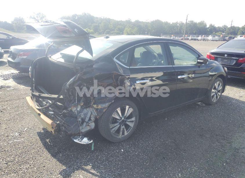 Photo 4 of 2019 Nissan Sentra SL (VIN 3N1AB7AP3KY456637)