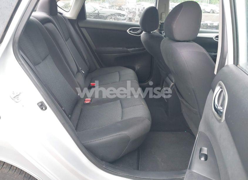 Photo 8 of 2013 Nissan Sentra SR (VIN 3N1AB7AP4DL631686)