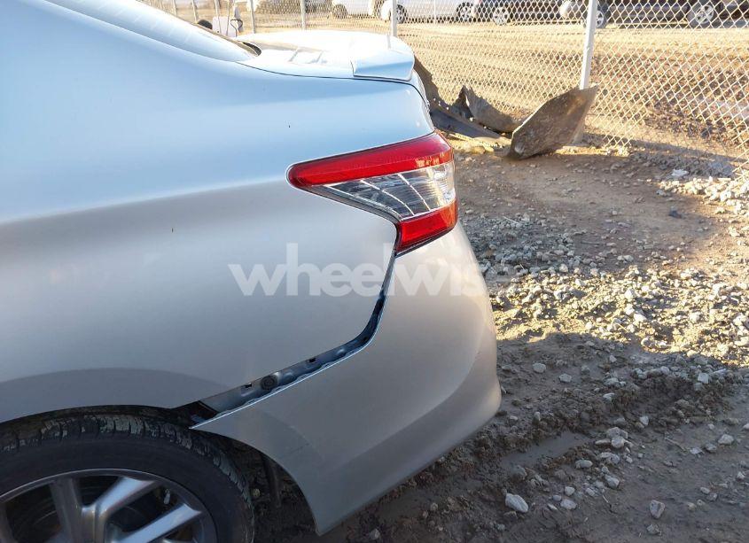 Photo 6 of 2013 Nissan Sentra SR (VIN 3N1AB7AP4DL776937)