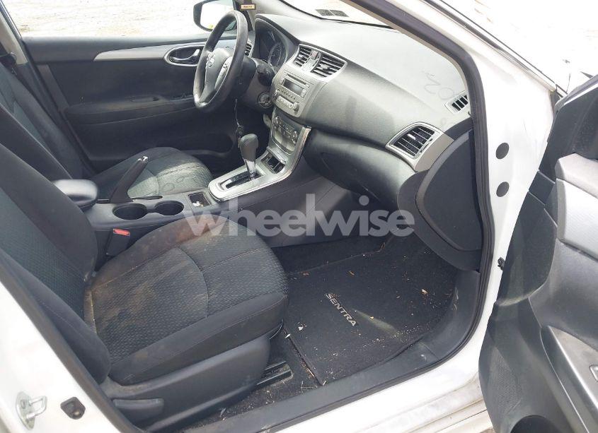 Photo 5 of 2013 Nissan Sentra SR (VIN 3N1AB7AP4DL779336)