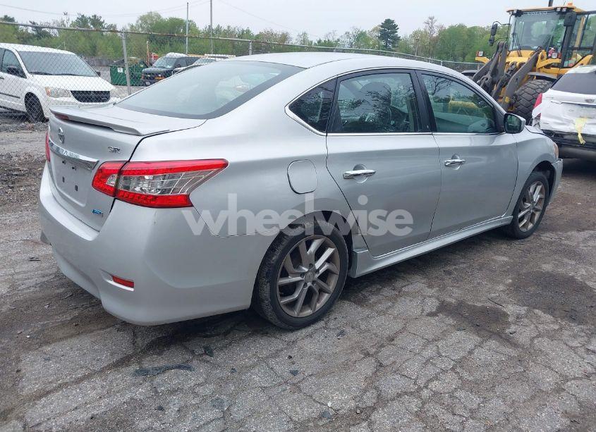 Photo 4 of 2014 Nissan Sentra SR (VIN 3N1AB7AP4EL627445)