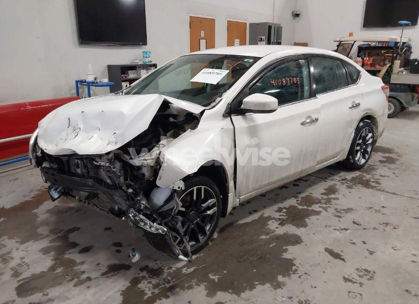 Photo 2 of 2014 Nissan Sentra FE+ S/FE+ SV/S/SL/SR/SV (VIN 3N1AB7AP4EL652913)