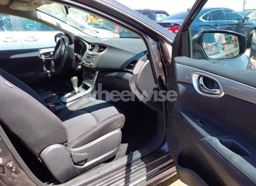 Photo 5 of 2014 Nissan Sentra SR (VIN 3N1AB7AP4EY243314)