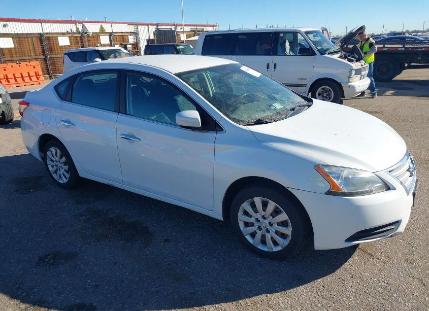 2014 Nissan Sentra S (VIN 3N1AB7AP4EY266673) main photo