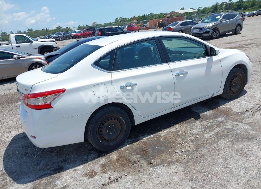 Photo 4 of 2014 Nissan Sentra FE+ S/FE+ SV/S/SL/SR/SV (VIN 3N1AB7AP4EY270772)