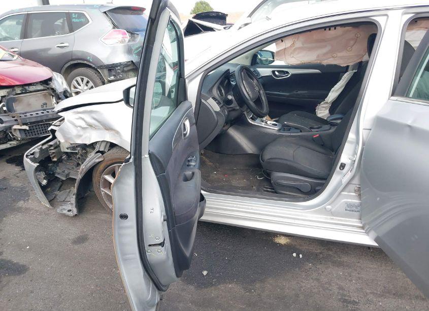 Photo 5 of 2014 Nissan Sentra SR (VIN 3N1AB7AP4EY279438)