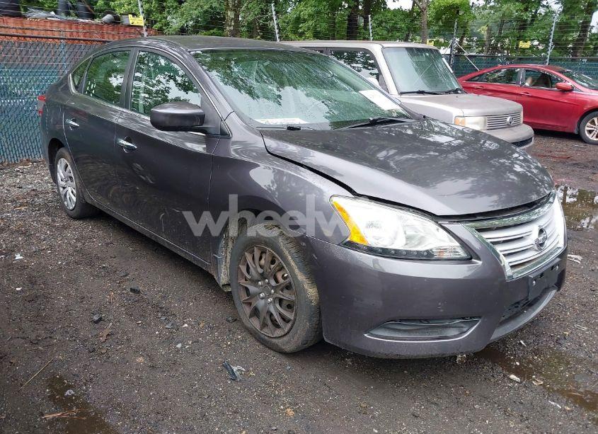 2015 Nissan Sentra SV (VIN 3N1AB7AP4FL671348) main photo