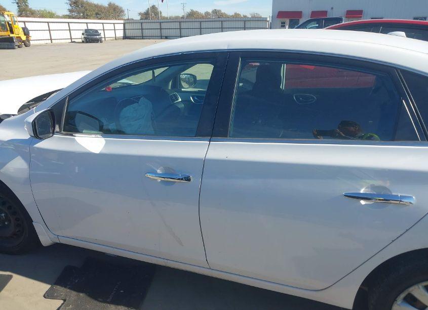 Photo 14 of 2015 Nissan Sentra SV (VIN 3N1AB7AP4FL677473)