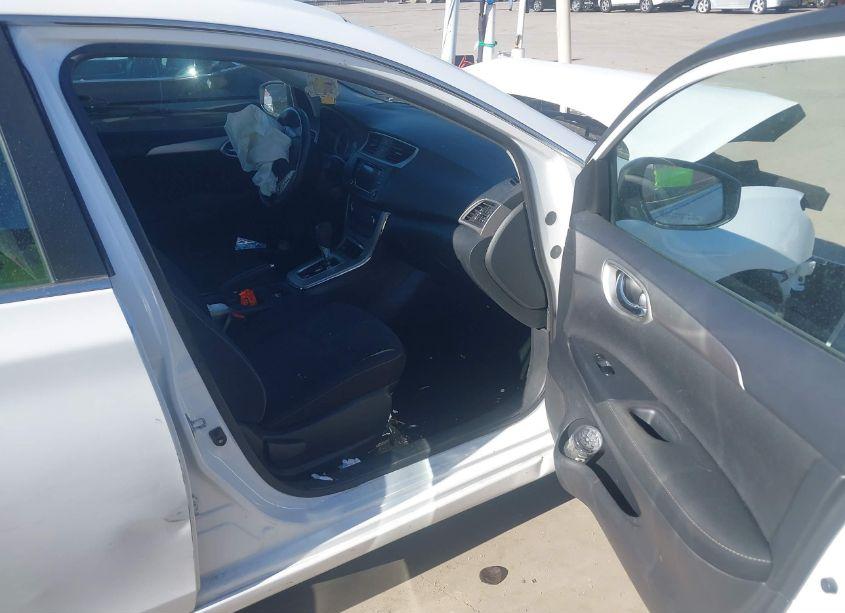 Photo 5 of 2015 Nissan Sentra SV (VIN 3N1AB7AP4FL677473)