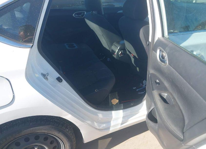 Photo 8 of 2015 Nissan Sentra SV (VIN 3N1AB7AP4FL677473)