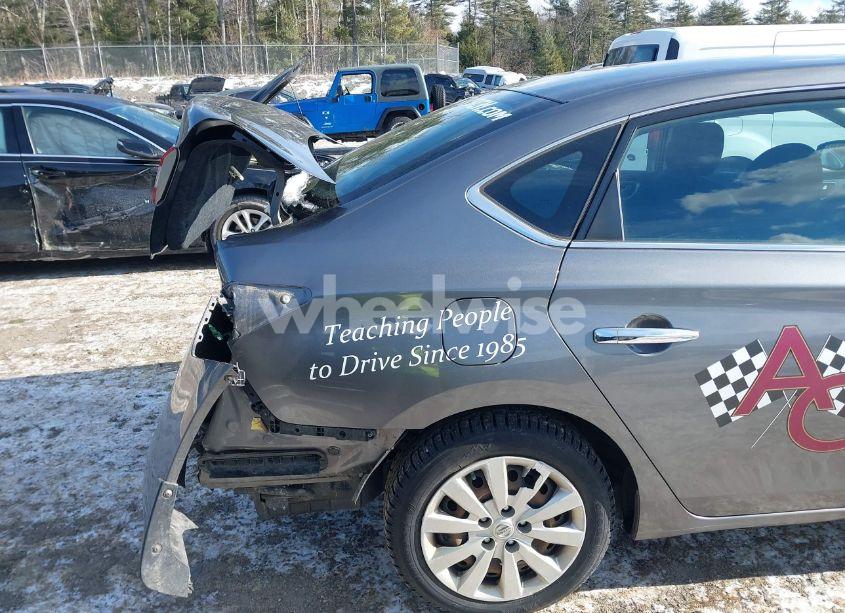 Photo 12 of 2015 Nissan Sentra S (VIN 3N1AB7AP4FY230306)