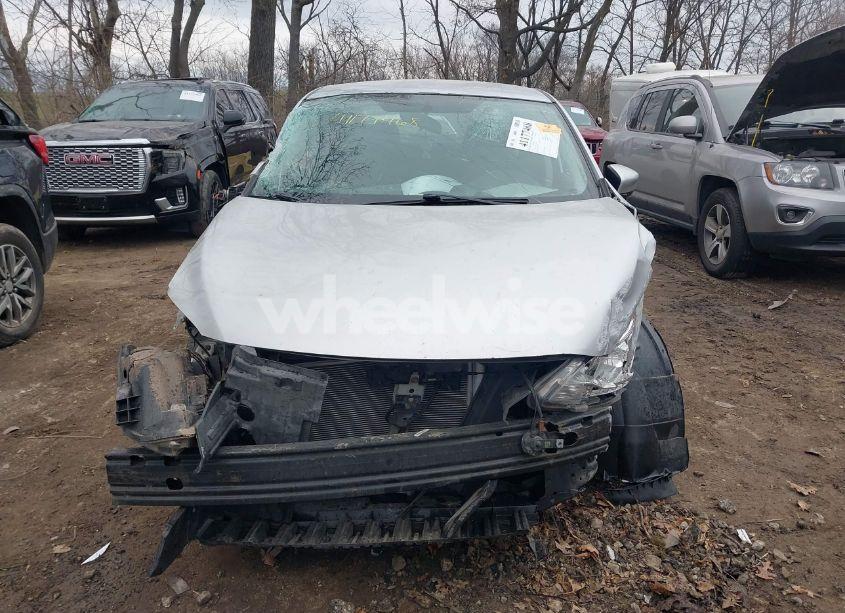 Photo 13 of 2015 Nissan Sentra FE+ S/S/SL/SR/SV (VIN 3N1AB7AP4FY281627)