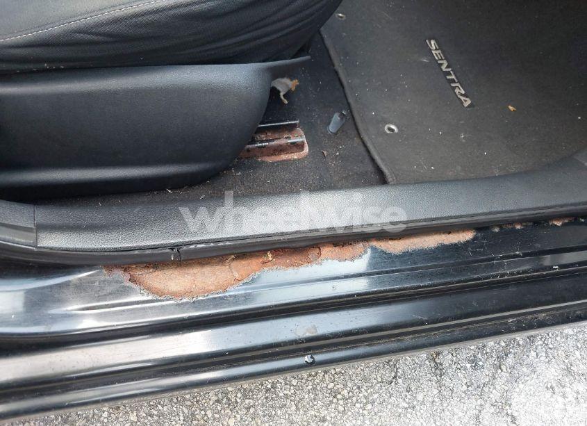 Photo 12 of 2015 Nissan Sentra SV (VIN 3N1AB7AP4FY287122)
