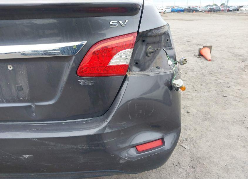 Photo 18 of 2015 Nissan Sentra SV (VIN 3N1AB7AP4FY288397)