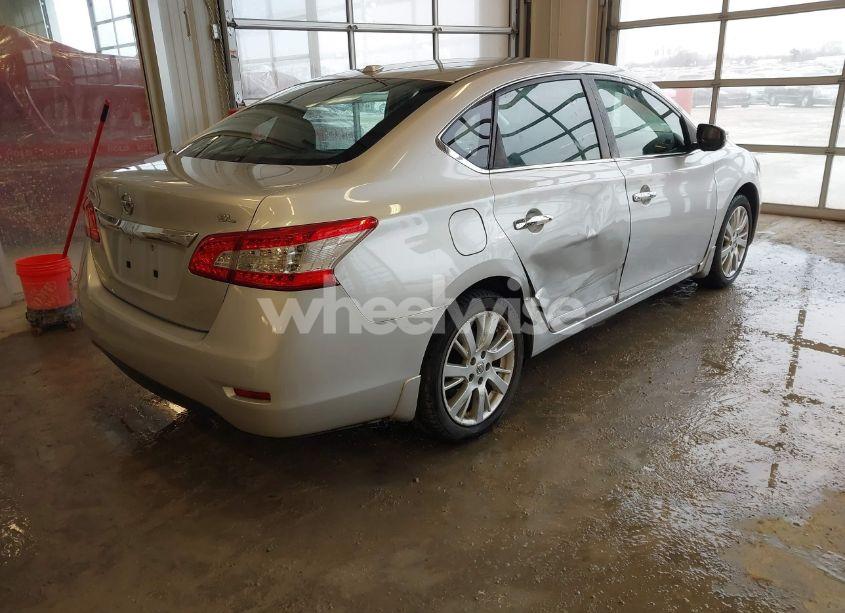 Photo 4 of 2015 Nissan Sentra SL (VIN 3N1AB7AP4FY289856)