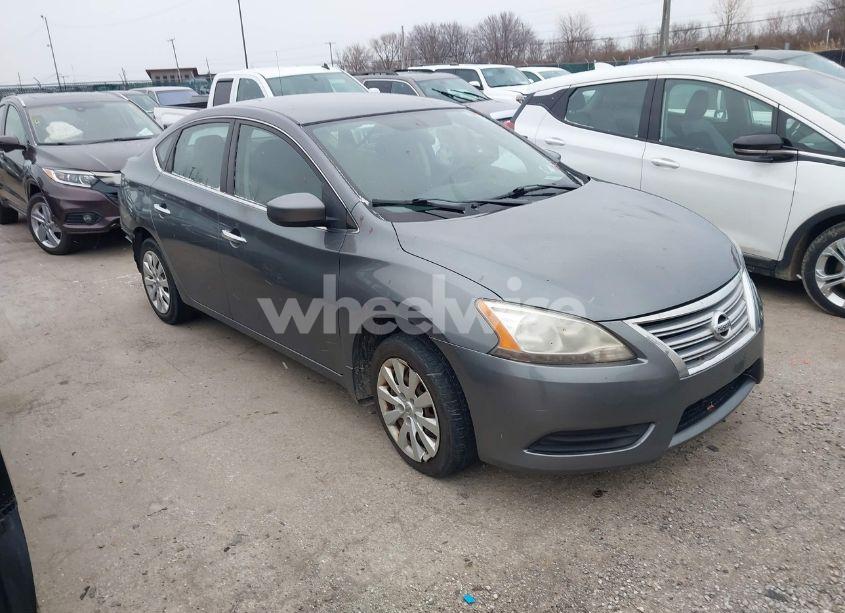 2015 Nissan Sentra S (VIN 3N1AB7AP4FY318501) main photo