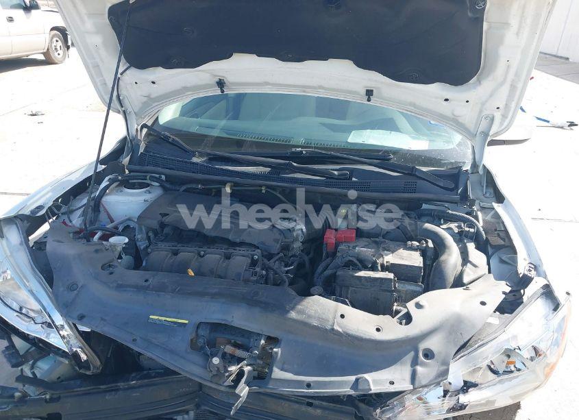 Photo 10 of 2015 Nissan Sentra S (VIN 3N1AB7AP4FY356312)