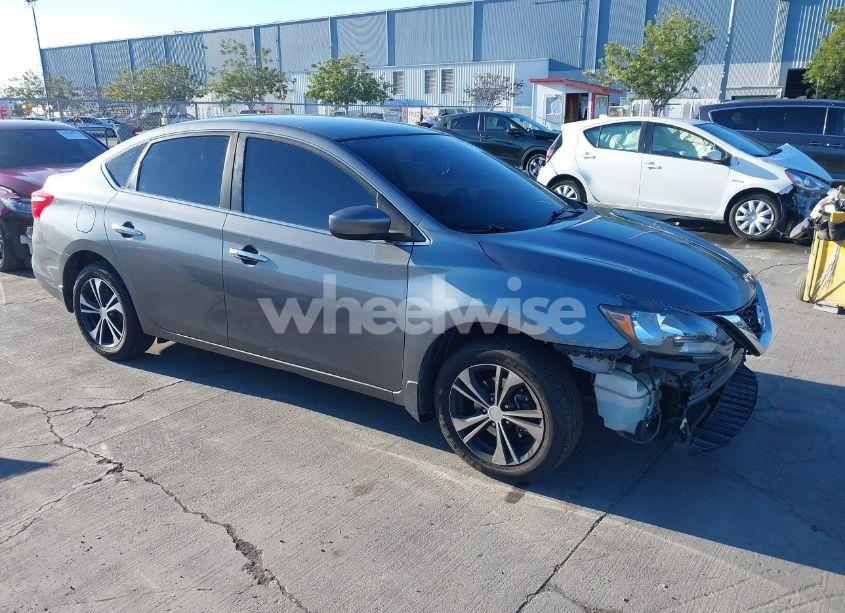 2016 Nissan Sentra SV (VIN 3N1AB7AP4GL677653) main photo