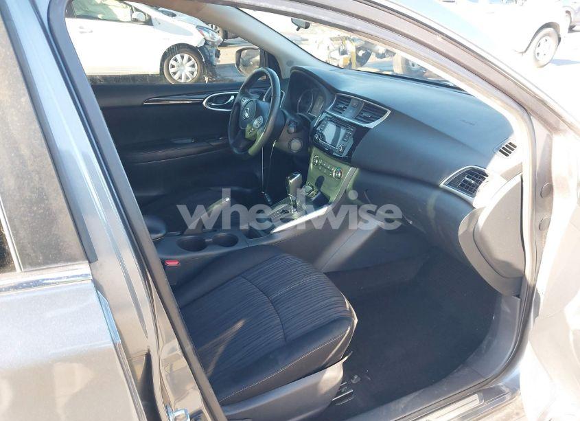 Photo 5 of 2016 Nissan Sentra SV (VIN 3N1AB7AP4GL677653)