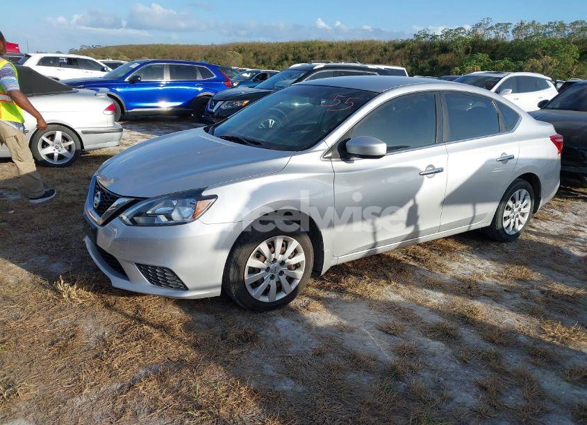 Photo 2 of 2016 Nissan Sentra SV (VIN 3N1AB7AP4GY209148)