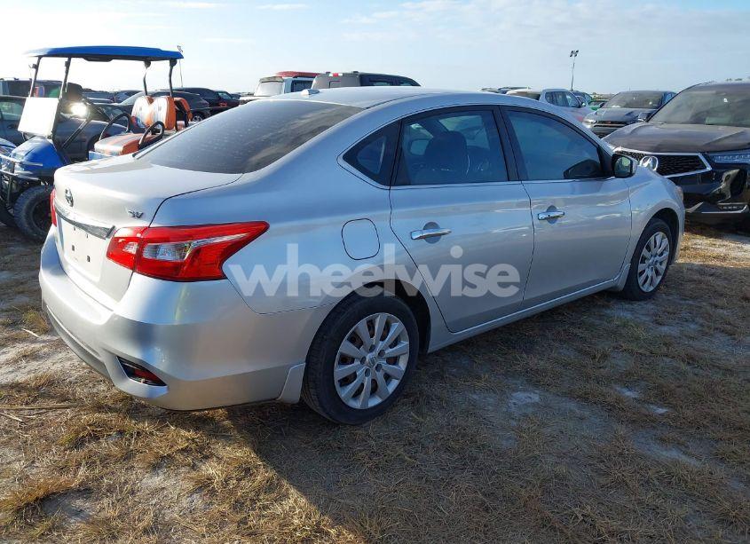 Photo 4 of 2016 Nissan Sentra SV (VIN 3N1AB7AP4GY209148)