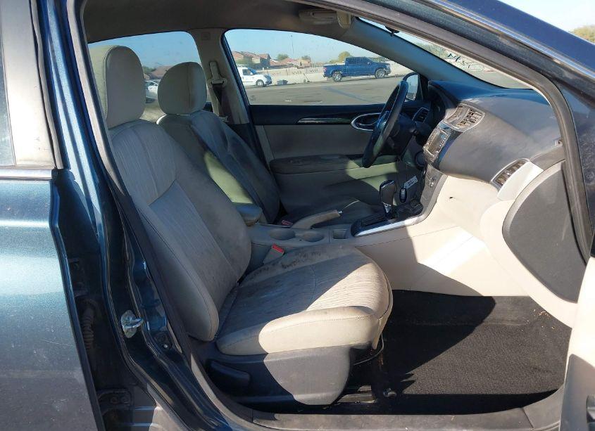 Photo 5 of 2016 Nissan Sentra SV (VIN 3N1AB7AP4GY222420)