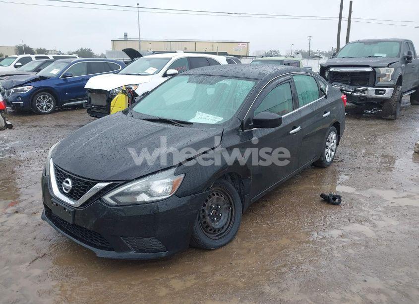 Photo 2 of 2016 Nissan Sentra SV (VIN 3N1AB7AP4GY226693)
