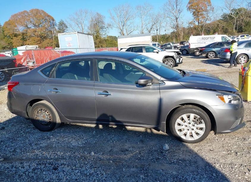 Photo 13 of 2016 Nissan Sentra S (VIN 3N1AB7AP4GY268815)