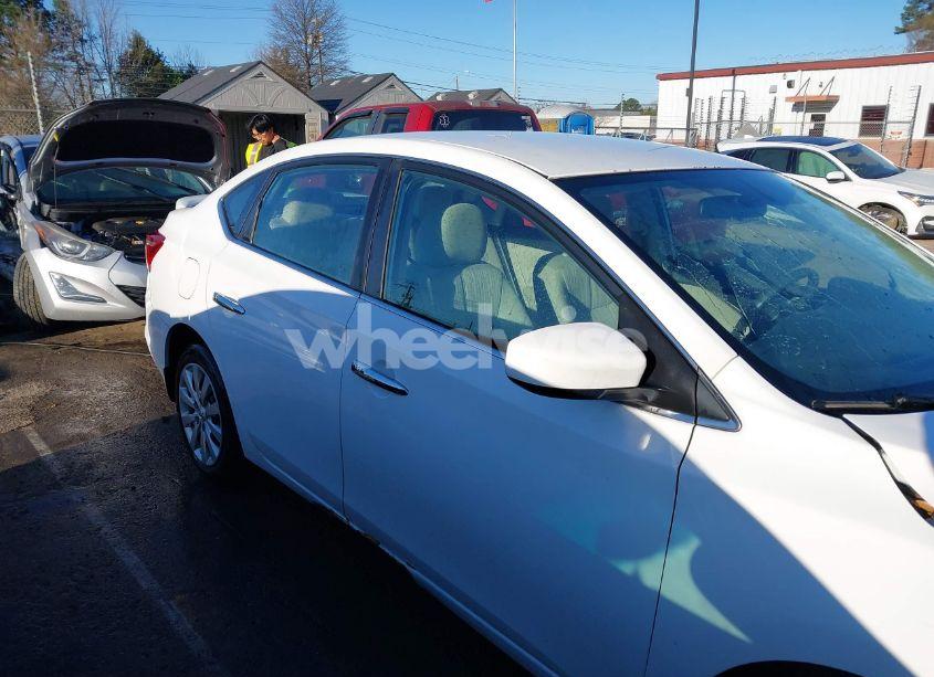 Photo 13 of 2016 Nissan Sentra SV (VIN 3N1AB7AP4GY269432)