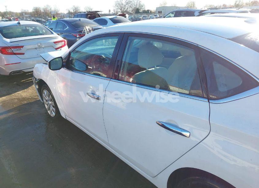 Photo 14 of 2016 Nissan Sentra SV (VIN 3N1AB7AP4GY269432)