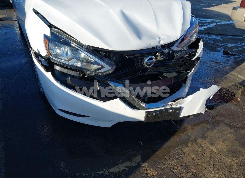 Photo 6 of 2016 Nissan Sentra SV (VIN 3N1AB7AP4GY269432)