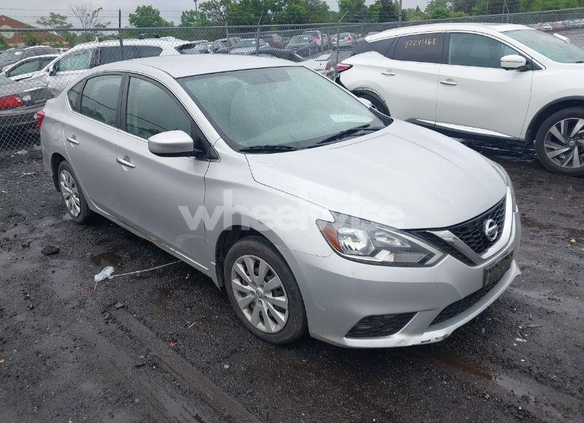 2016 Nissan Sentra S (VIN 3N1AB7AP4GY271004) main photo