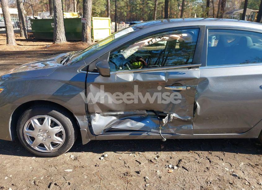 Photo 6 of 2016 Nissan Sentra S (VIN 3N1AB7AP4GY294735)