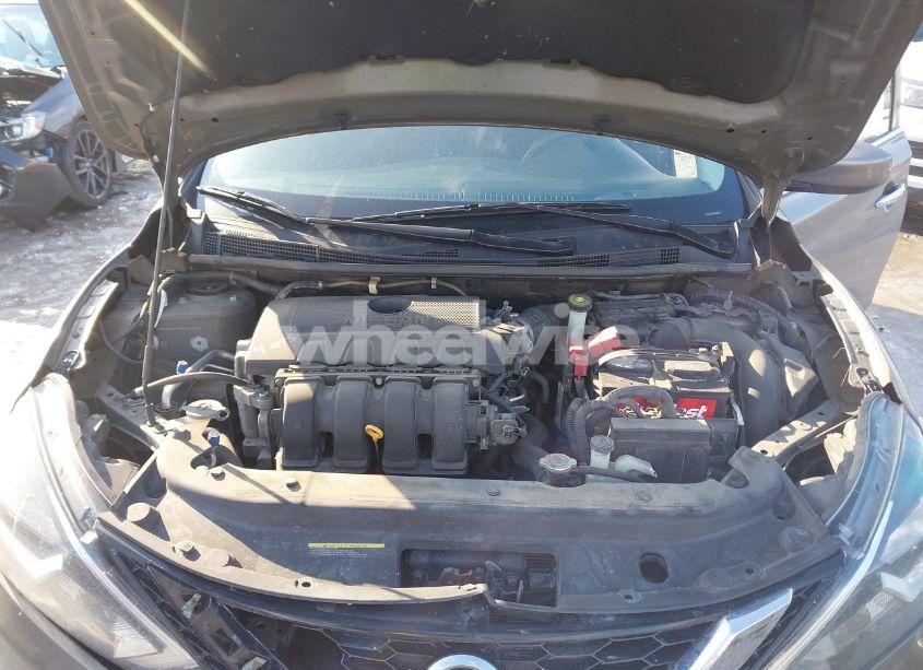 Photo 10 of 2017 Nissan Sentra SV (VIN 3N1AB7AP4HL658537)