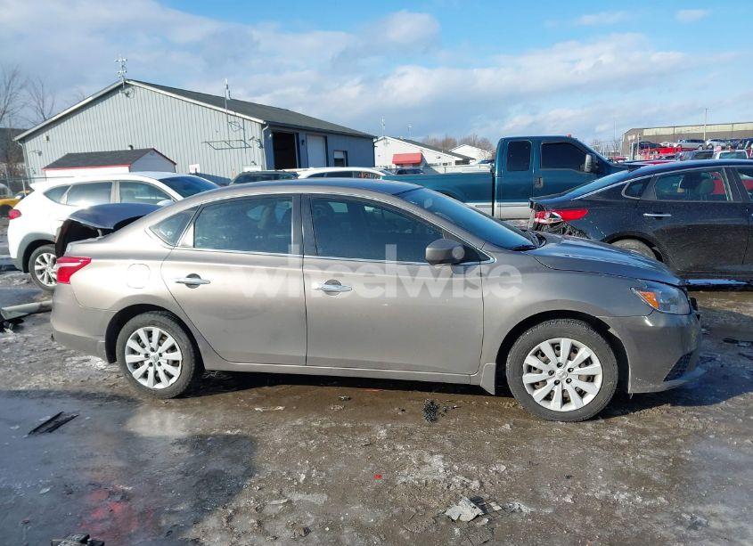 Photo 13 of 2017 Nissan Sentra SV (VIN 3N1AB7AP4HL658537)