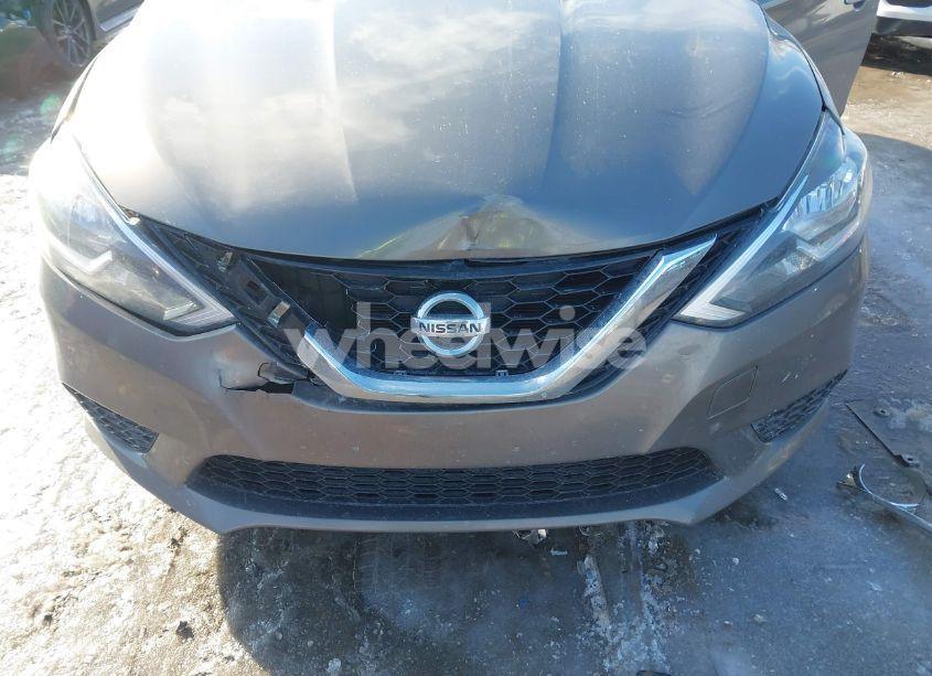 Photo 6 of 2017 Nissan Sentra SV (VIN 3N1AB7AP4HL658537)